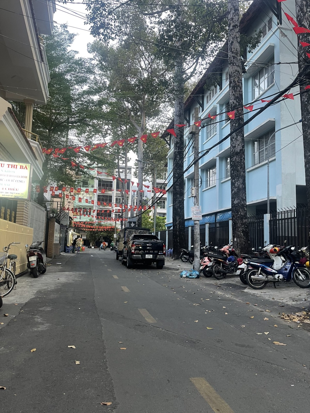 Cho thuê nguyên tầng lầu 1 (2 phòng) khu sầm uất Nguyễn Trãi, Quận 5. Kinh doanh không ở lại