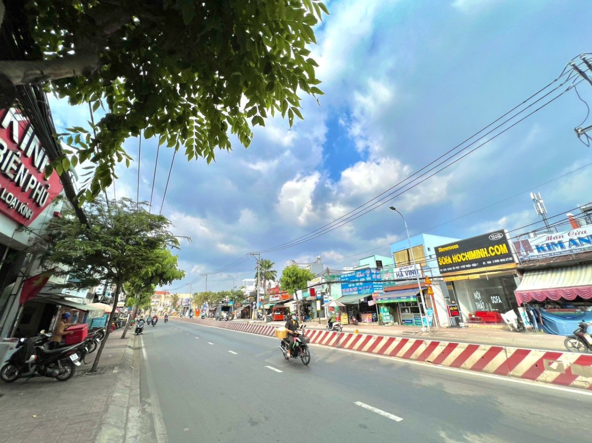 Cho thuê nthà mặt tiền kinh doanh Huỳnh Tấn Phát, P, Tân Phú, Quận 7