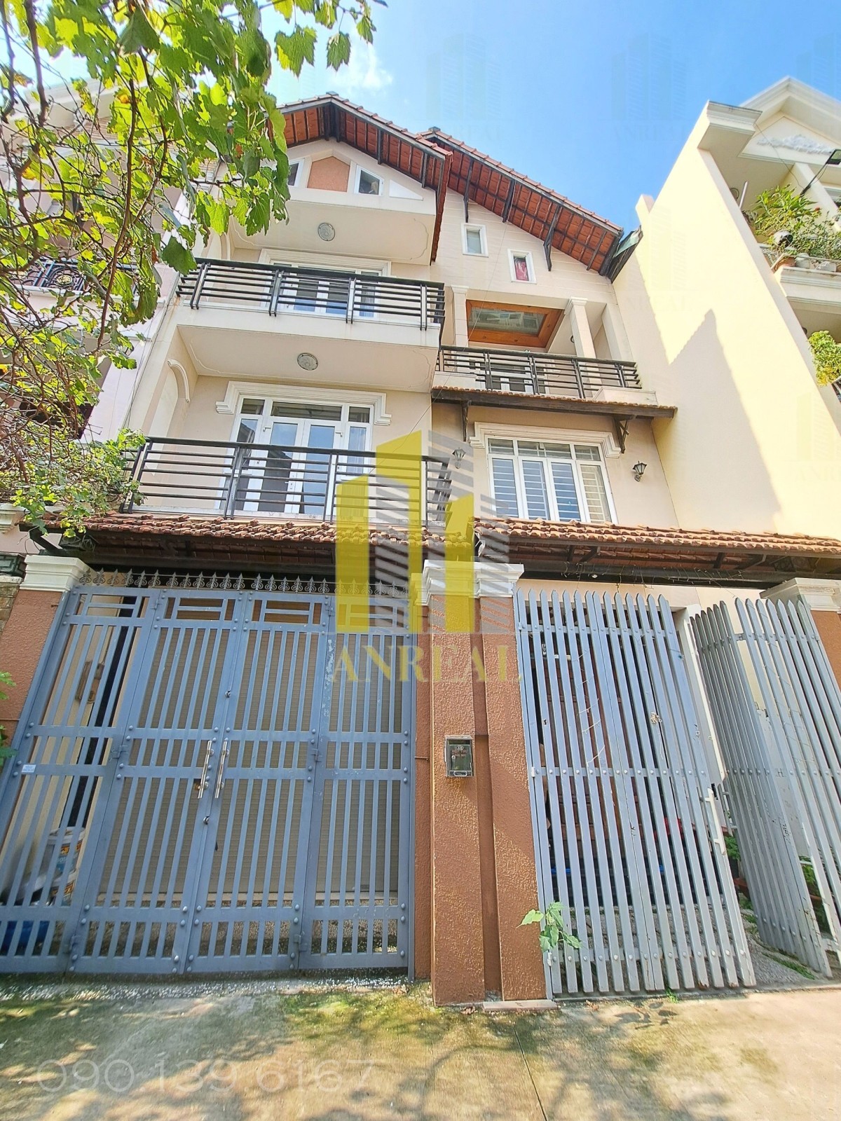 Cho thuê villa 3 lầu gần cầu Sài Gòn giá 24 triệu