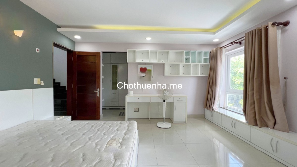 Cho thuê Nhà phố Mega Residence Khang Điền căn góc 2 mặt tiền FUll nội thất