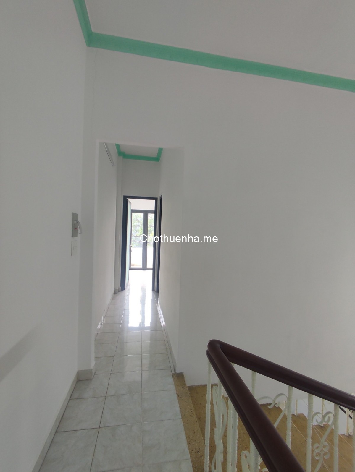 Cho thuê nhà mặt tiền đường Tô Hiệu. 5 x 16m. 1 lầu. 3 phòng. Giá 13 triệu.