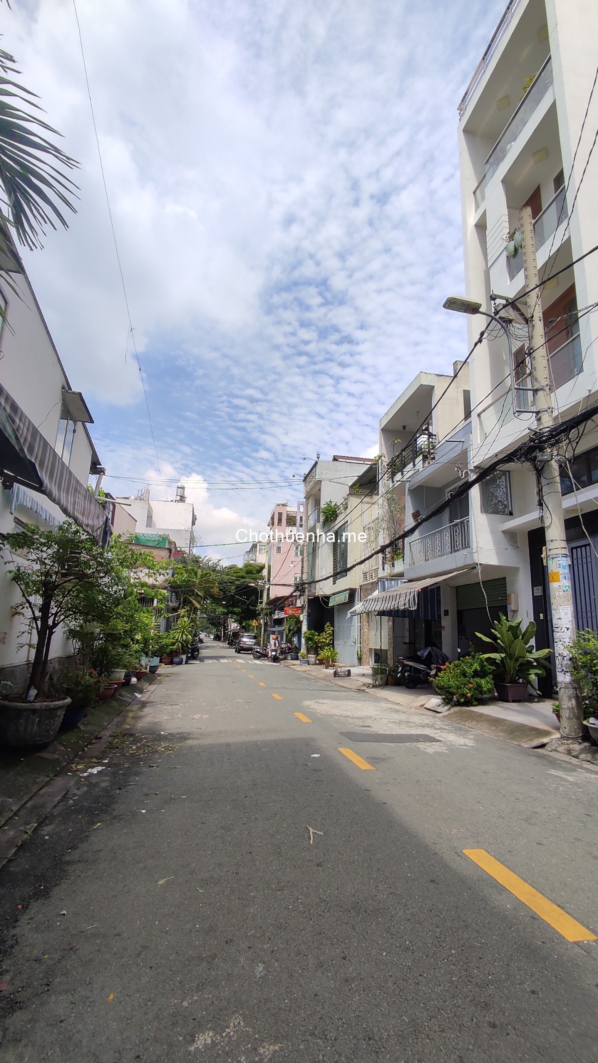 Nhà mặt tiền 4x18m phường Tân Thành. Đúc 4 tầng. 5 phòng, 4 toilet. Spa, Công ty