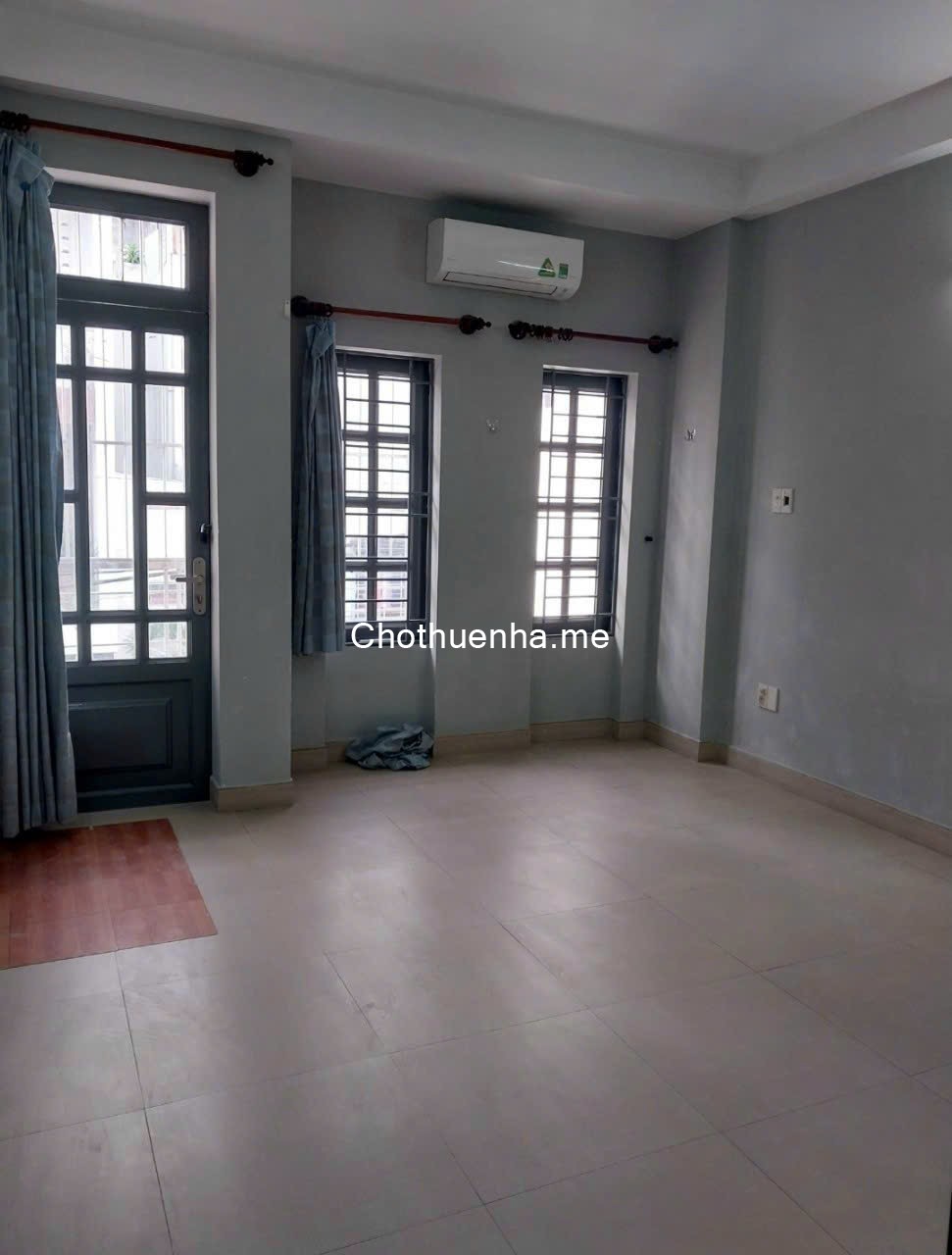 Nhà mặt tiền 4x18m phường Tân Thành. Đúc 4 tầng. 5 phòng, 4 toilet. Spa, Công ty