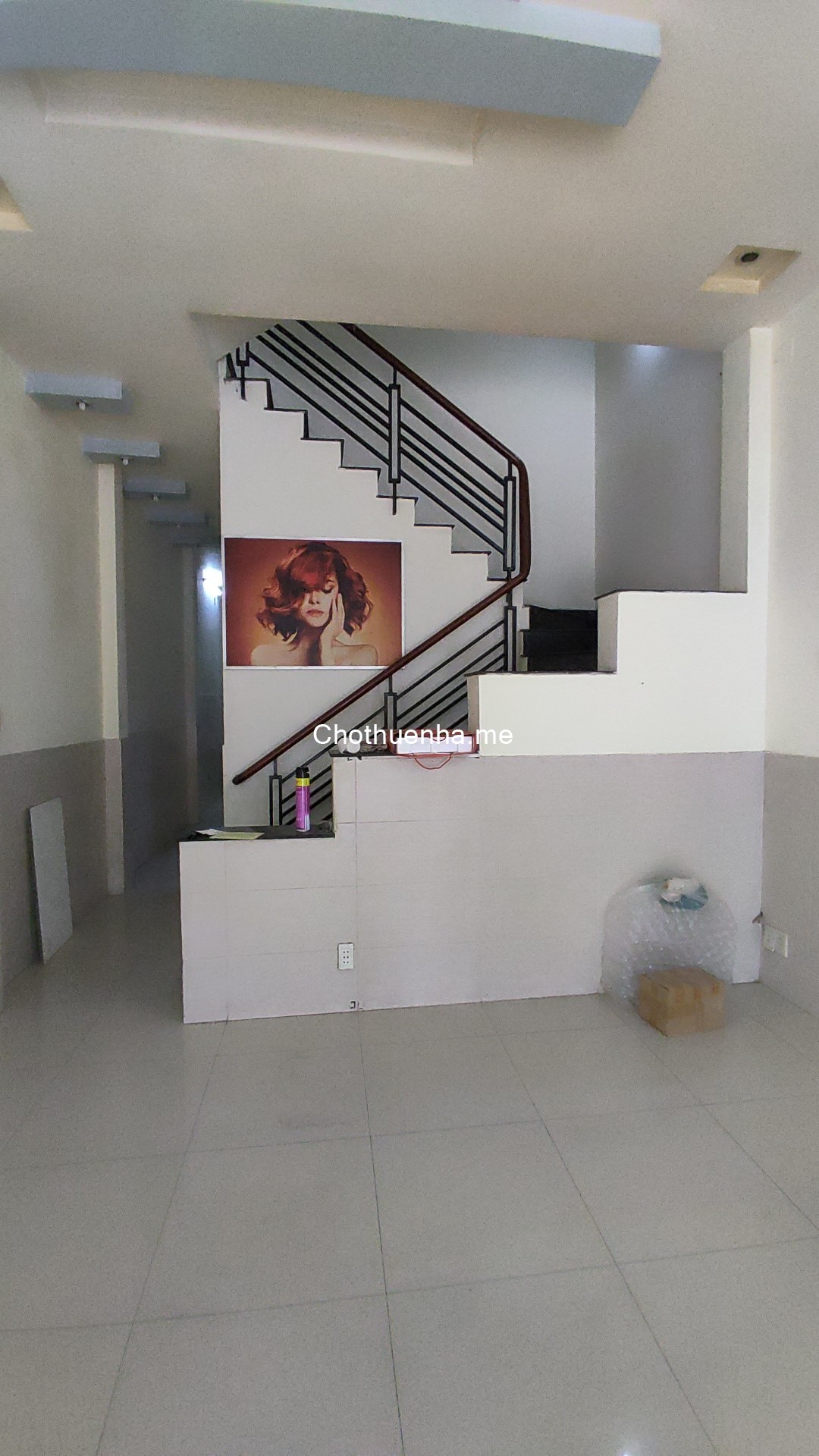 Nhà cho thuê 4*15m. Đúc 4 tầng. Hẻm xe hơi 5m Tân Quý. Giá 12 triệu.