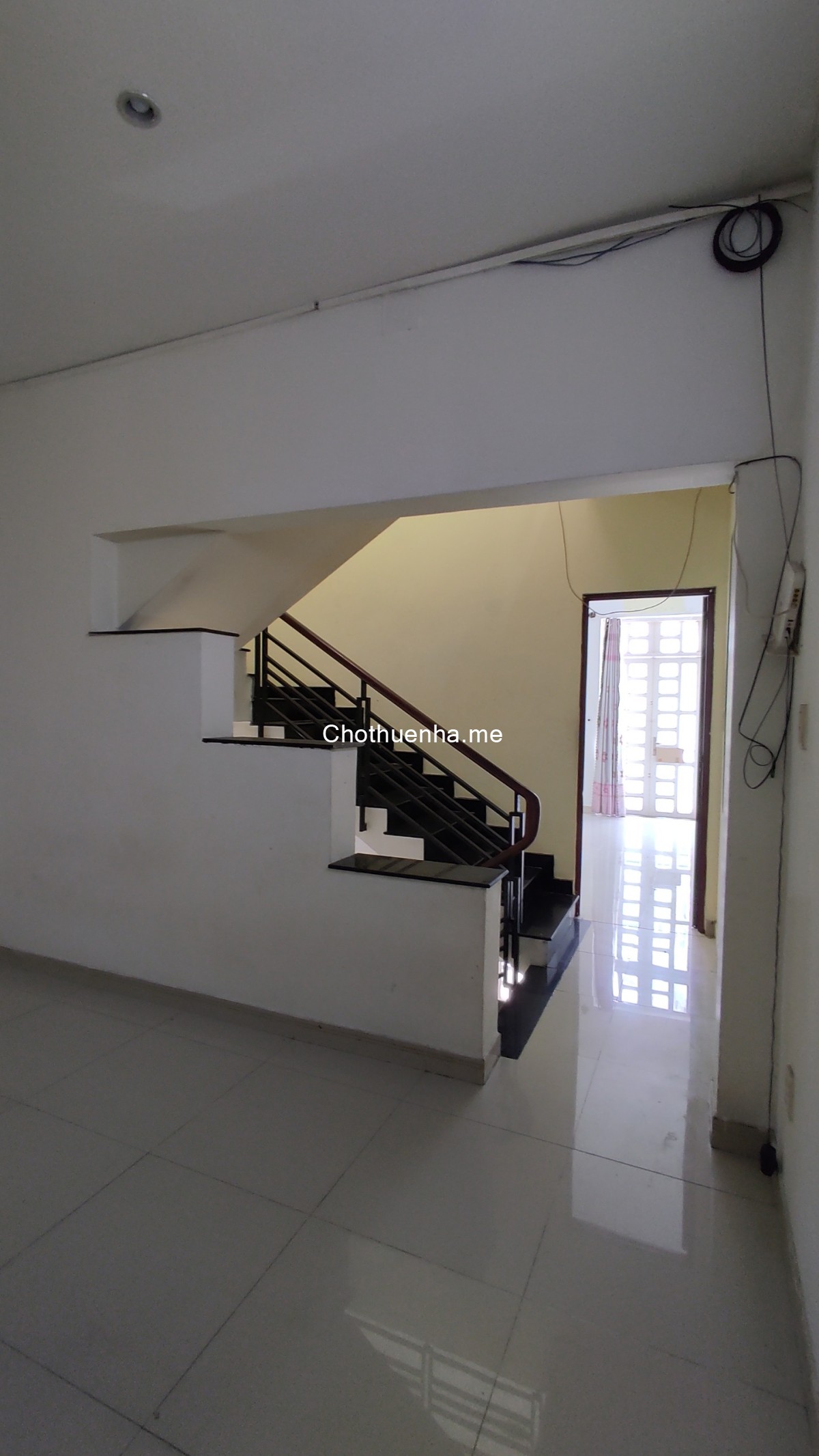 Nhà cho thuê 4*15m. Đúc 4 tầng. Hẻm xe hơi 5m Tân Quý. Giá 12 triệu.