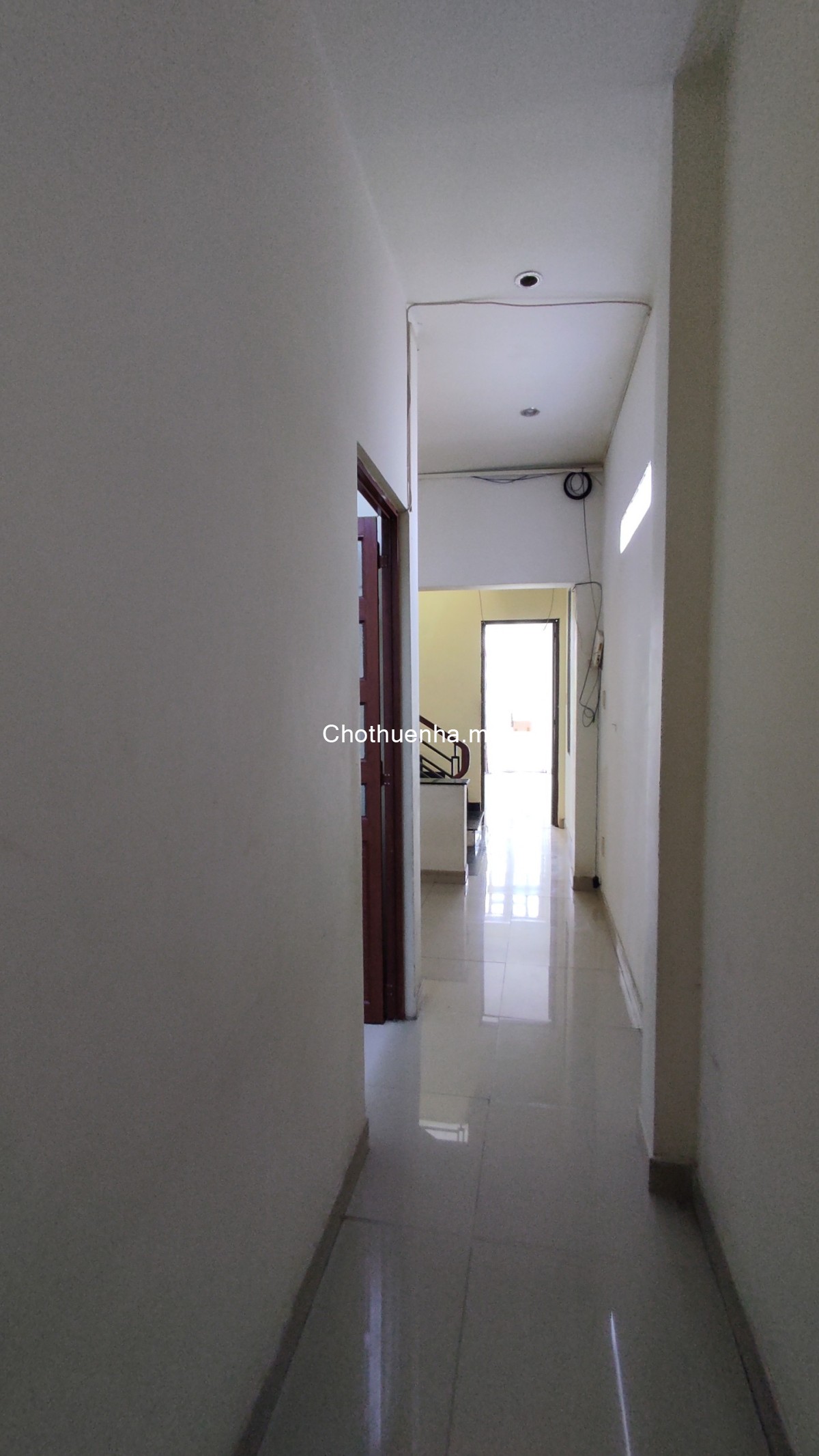 Nhà cho thuê 4*15m. Đúc 4 tầng. Hẻm xe hơi 5m Tân Quý. Giá 12 triệu.