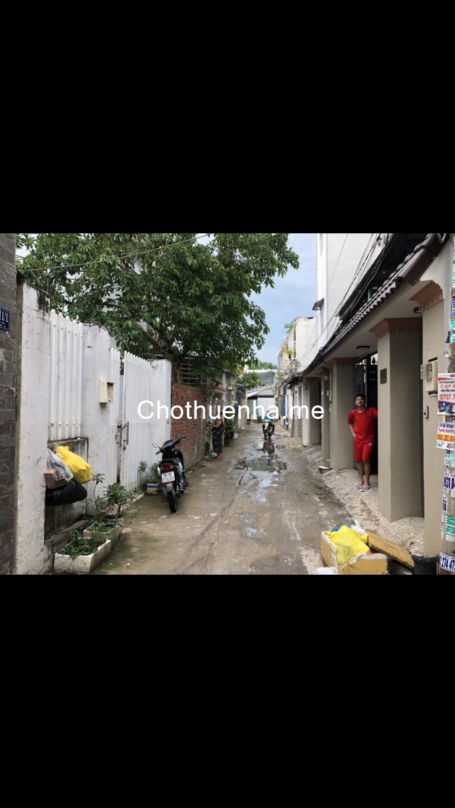 Cho thuê nhà cấp 4 hẻm xe hơi 115 Phạm Hữu Lầu, phường Phú Mỹ, Quận 7