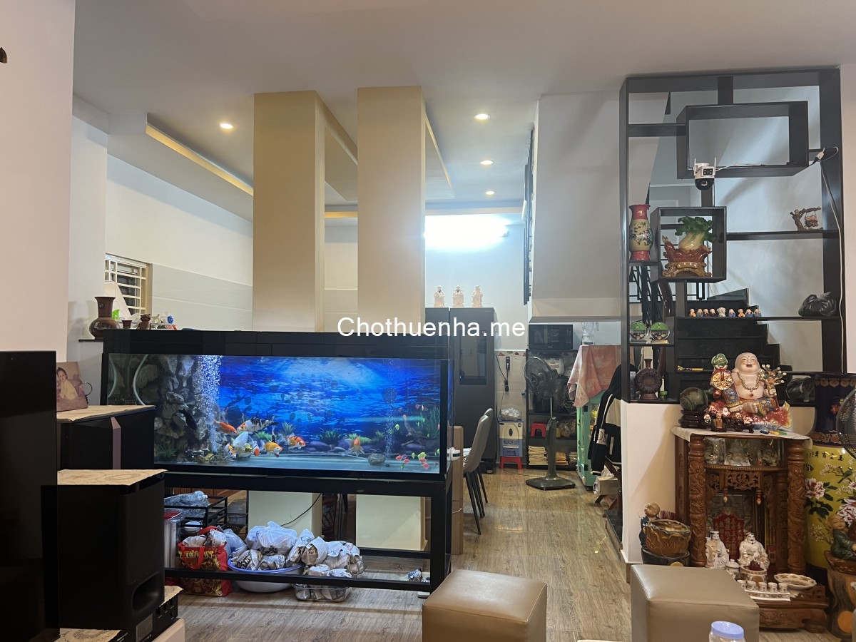 Cho thuê nhà đường Nguyễn Kiệm, P.4, Phú Nhuận. 8x15, 4 Tầng, Giá: 20 triệu. Nhà mới sạch sẽ