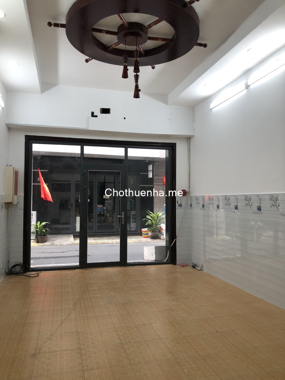Cho thuê nhà HXH 14 Văn Chung, Phường 13, Tân Bình, 3 Tầng, 300m2 Sd, (5x20) giá 19tr.