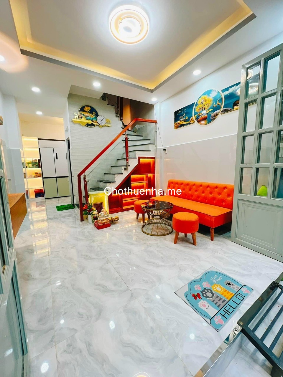 Cho thuê nhà mới có nội thất phong cách hiện đại, sang trọng đường Phạm Hùng.