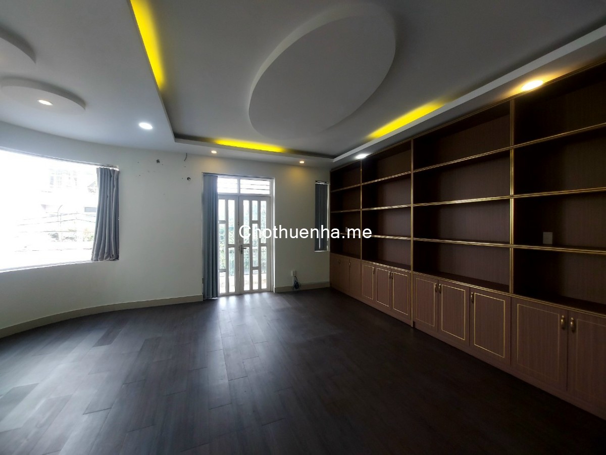 Cho thuê nhà mặt tiền Nguyễn Trọng Tuyển, Phú Nhuận, 4 tầng, giá 55 triệu