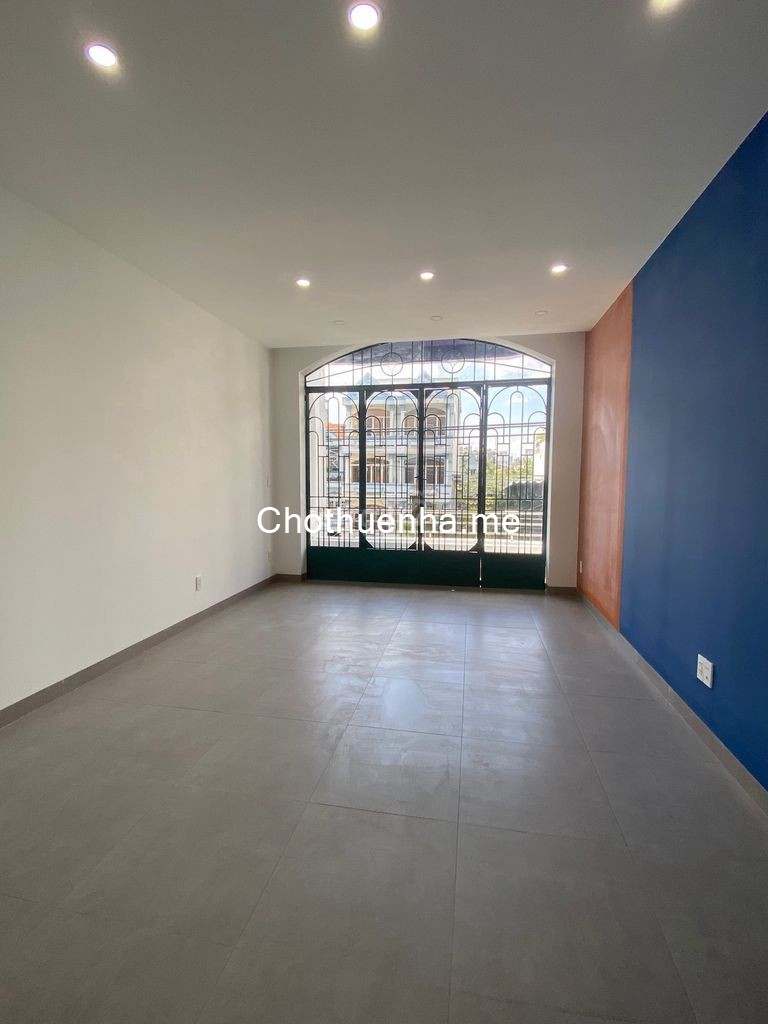 Cho thuê nhà mặt tiền Chu Văn An 4x20m, 1 trệt, 2 lầu, sân thượng. 5pn, 5wc. Hợp VPCT