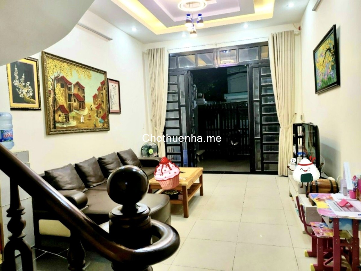 15 triệu - Cho thuê nhà 2 lầu 4pn hxh ngay ngã tư Phạm Hữu Lầu và Nguyễn Lương Bằng, Quận 7