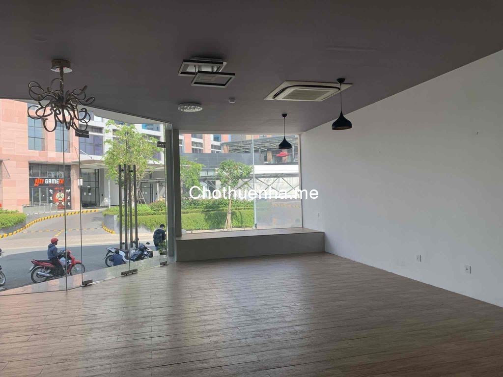 Cho thuê Góc 2MTKD đối diện CC The Sun Avenue, 600m2 Sd, giá 55tr