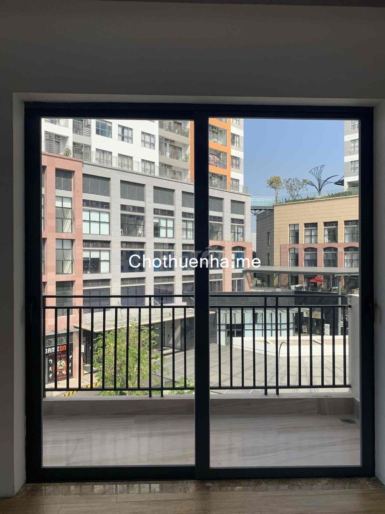 Cho thuê Góc 2MTKD đối diện CC The Sun Avenue, 600m2 Sd, giá 55tr