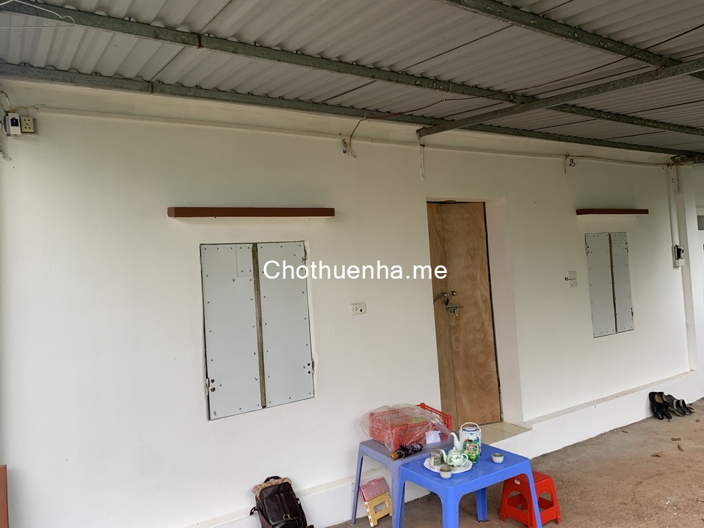 Cho Thuê Nhà có 50m2 nhà, 2000m2 vườn Giá 2,5tr cách TP Bắc Giang~ 6km