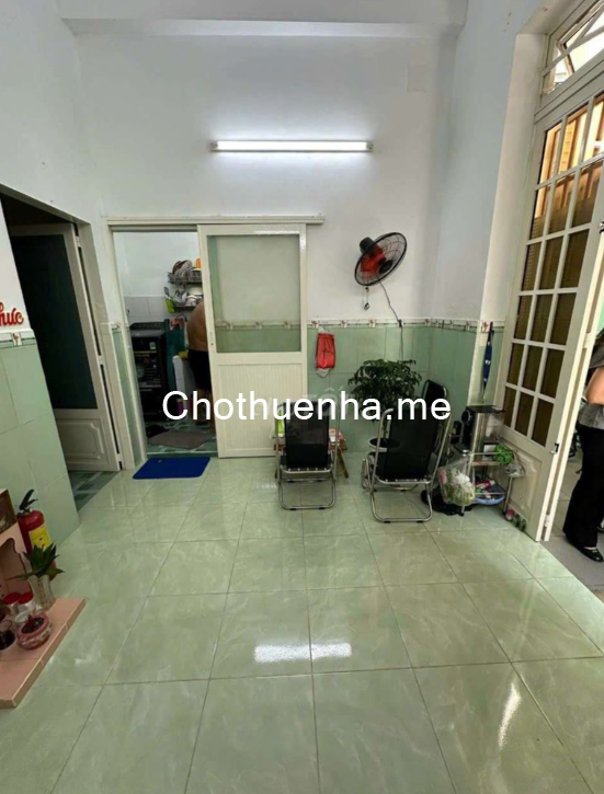 Cho thuê nhà đường CMT8, Tân Bình, 1 lửng 2 lầu, khu an ninh, sạch đẹp