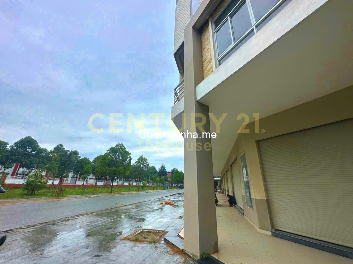 Cho thuê nhà phố 1 trệt 3 lầu đường đường Lý Thái Tổ
