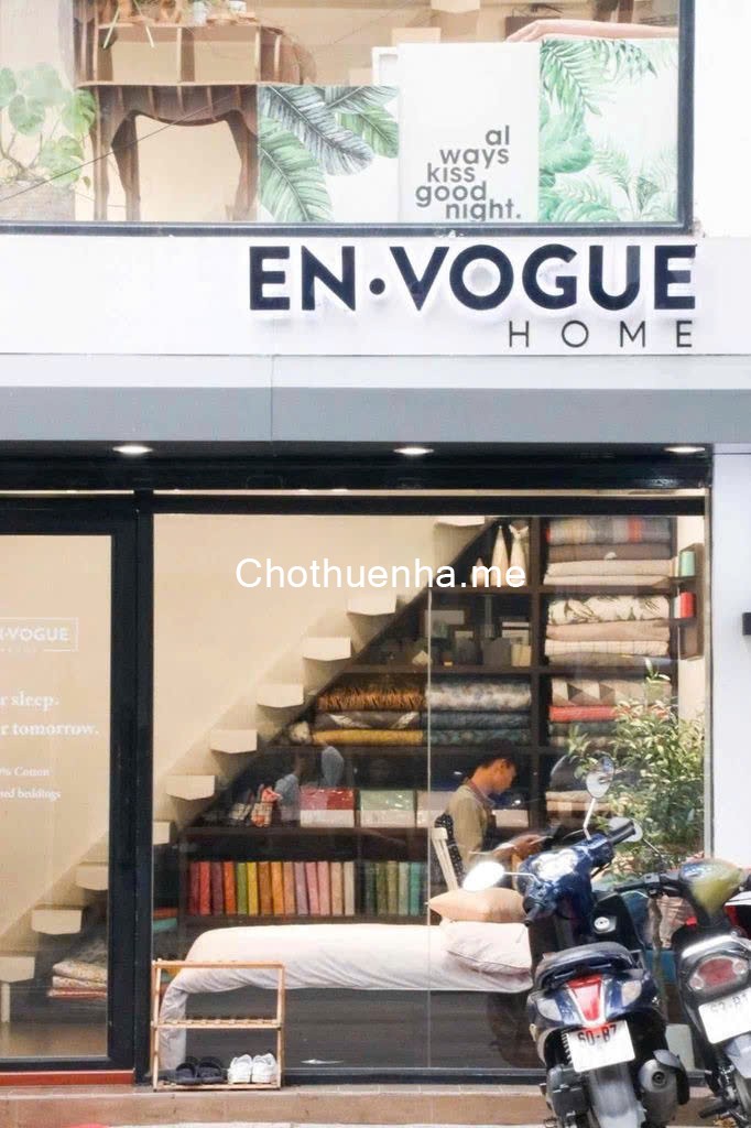 Cho thuê nhà mặt tiền nguyên căn Võ Văn Tần, Q3 - 5 tầng, 4PN, ngang 4 giá chỉ 20tr