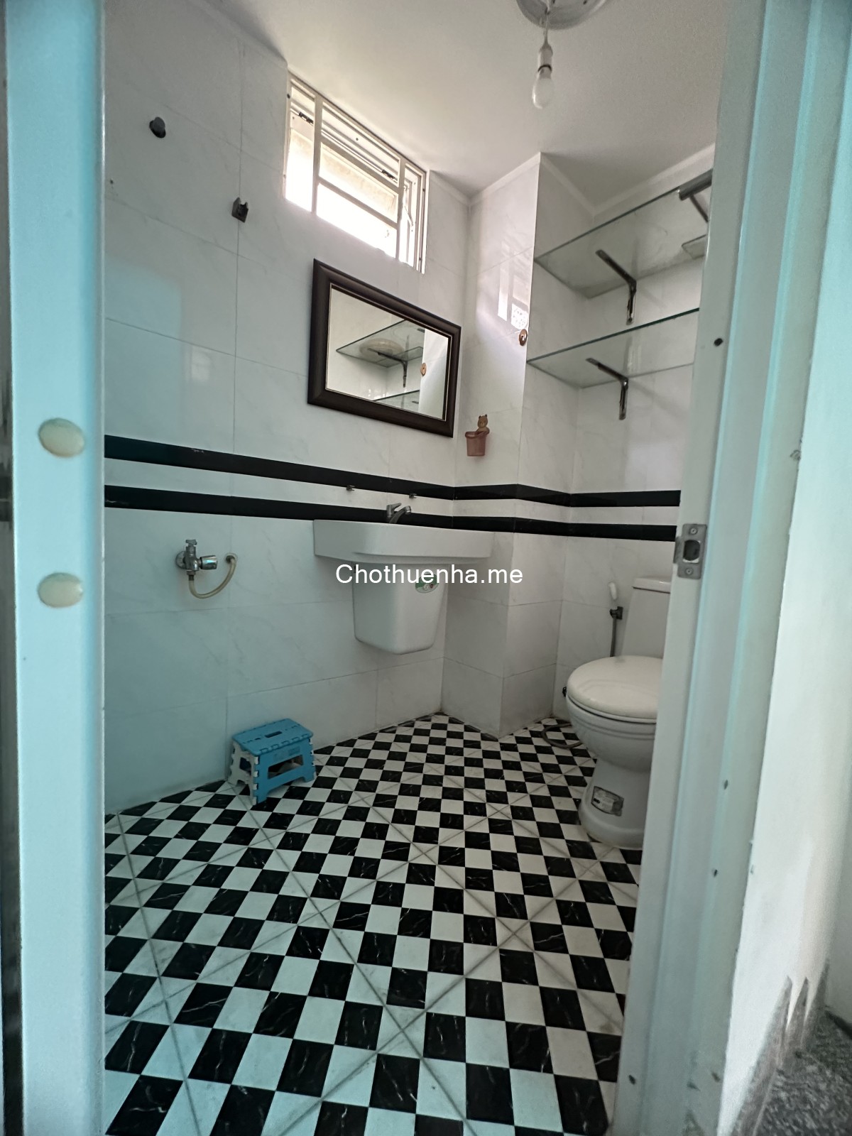 Nhà nguyên căn nhỏ xinh cho thuê, 2 phòng ngủ, 2 vệ sinh gần trường đua Phú Thọ quận 11