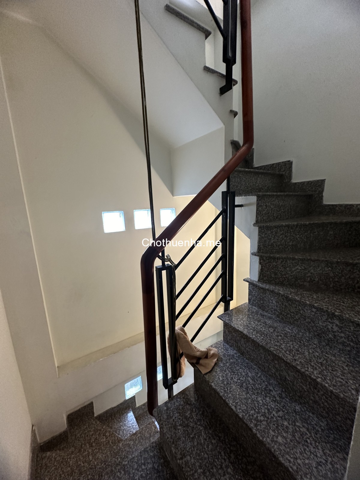 Nhà nguyên căn nhỏ xinh cho thuê, 2 phòng ngủ, 2 vệ sinh gần trường đua Phú Thọ quận 11