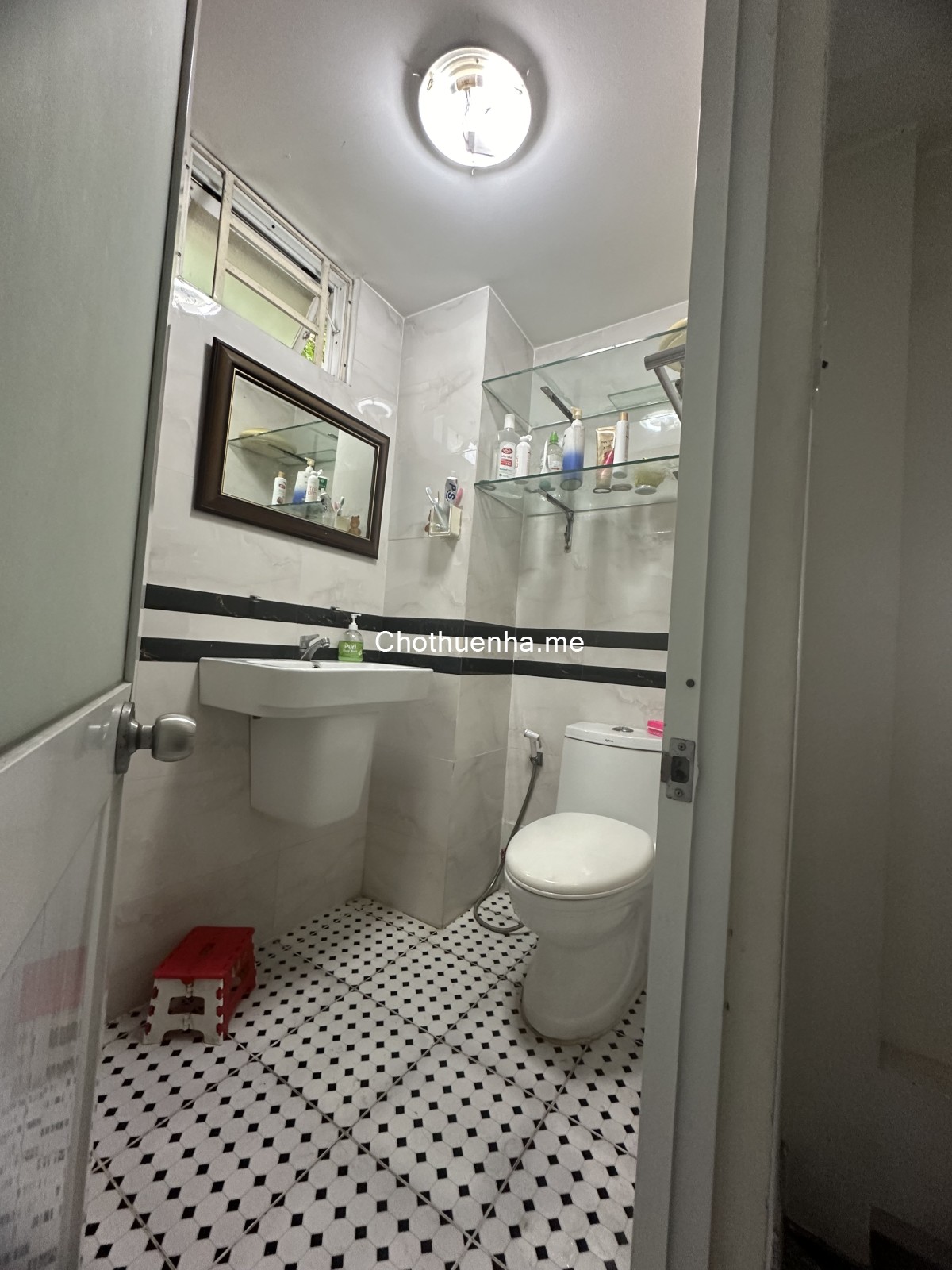 Nhà nguyên căn nhỏ xinh cho thuê, 2 phòng ngủ, 2 vệ sinh gần trường đua Phú Thọ quận 11