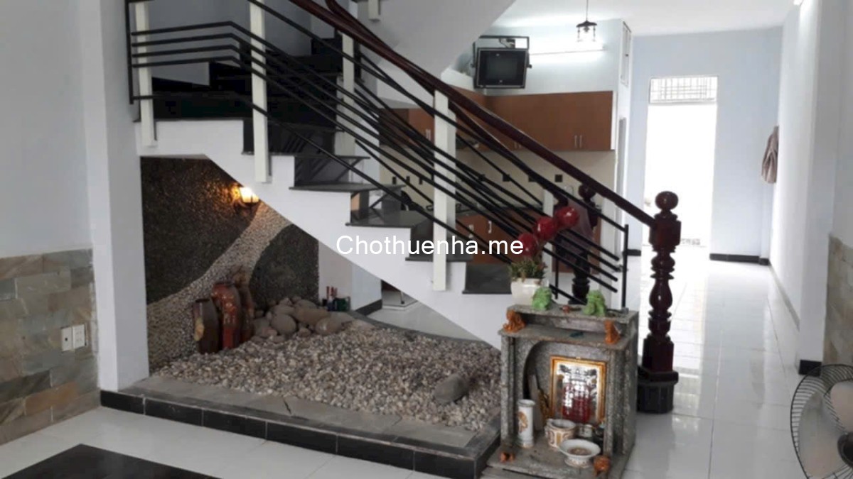 Nhà 1 trêt 1 lầu 2 phòng ngủ 2 vệ sinh, Nguyễn Văn Quỳ, quận 7