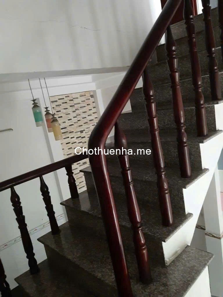 Cho thuê nhà nguyên căn đường Bà Hạt Phường 8 quận 10 có 4 phòng ngủ 3 tầng chỉ 11.5 tr