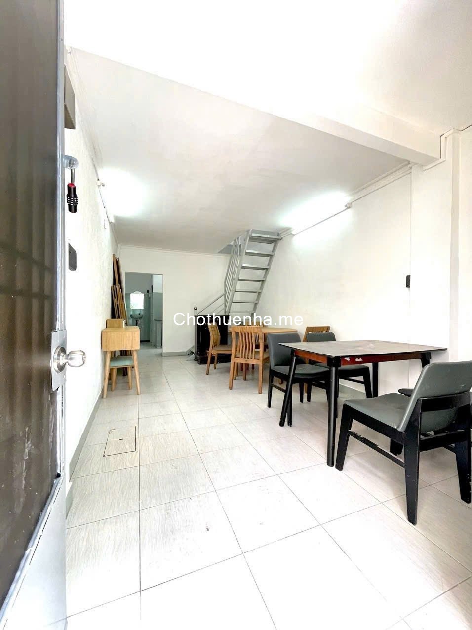 Cho thuê nhà Nguyễn Tri Phương, Quận 10, DT 39m2, 2PN1WC, hẻm ba gác, giá 10 triệu/tháng