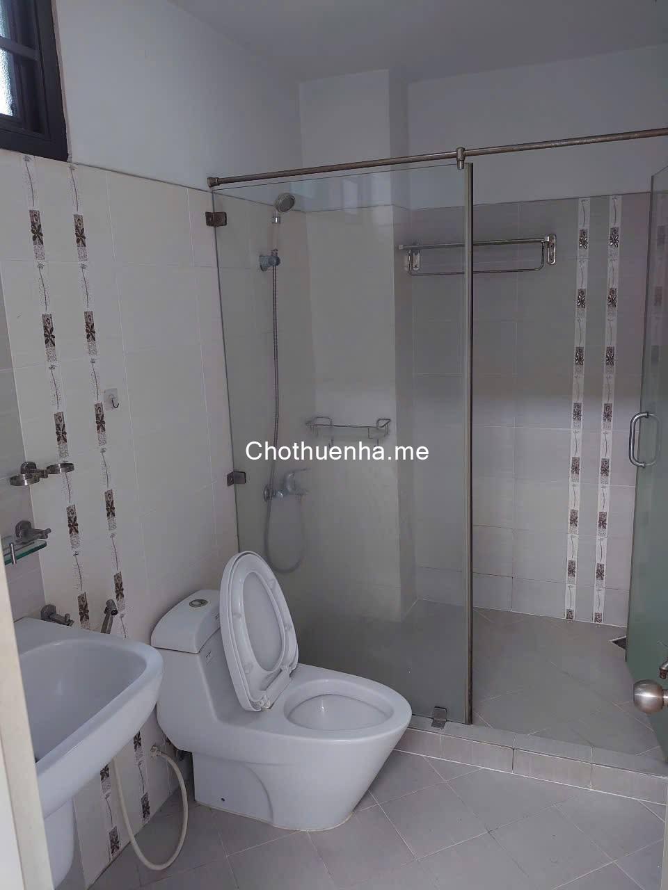 Cho thuê nhà Dương Quảng Hàm, Gò Vấp, DT 100m2, 3PN4WC, MT siêu đẹp, giá 35tr