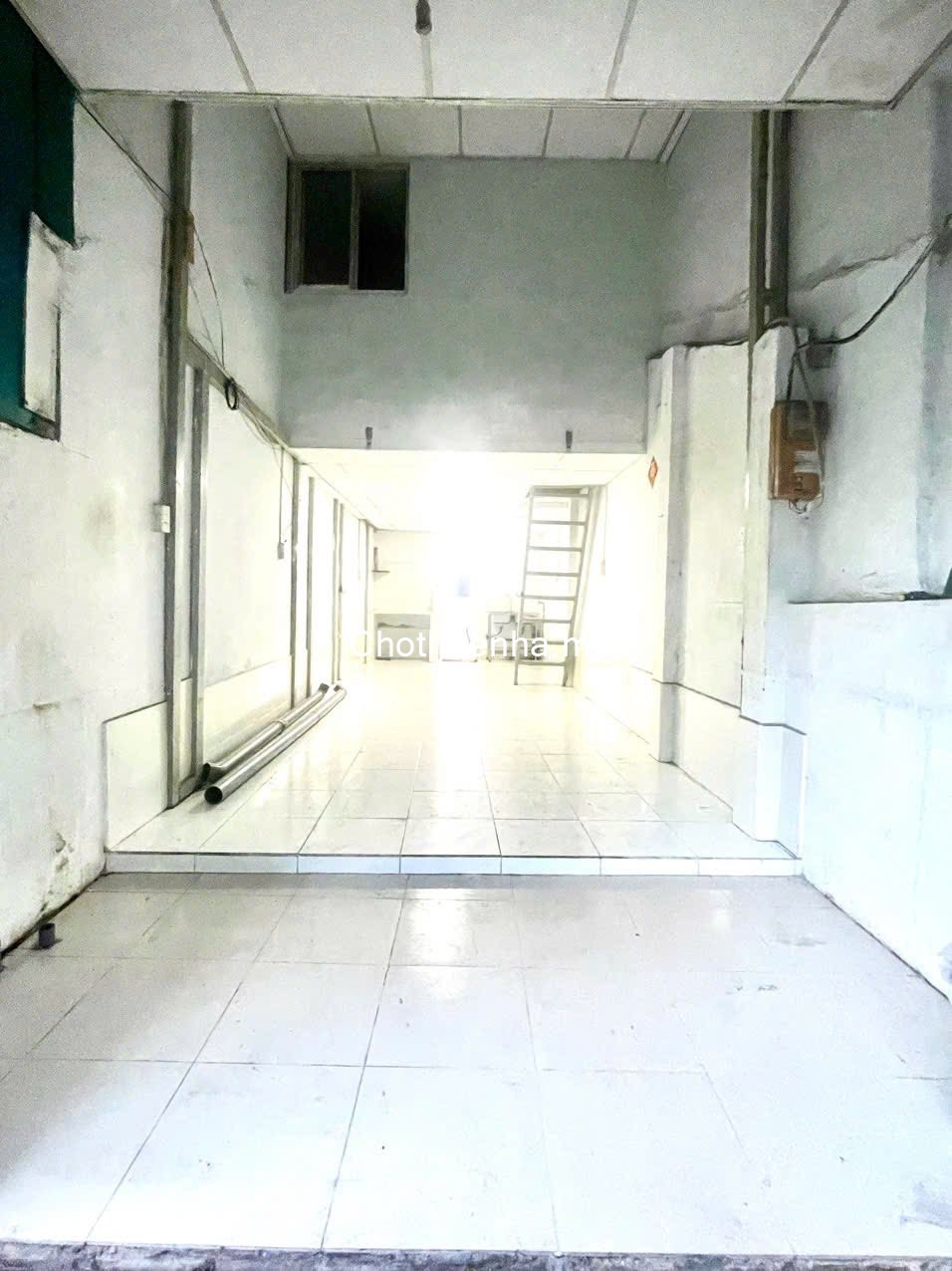 Cho thuê nhà hẻm Phan Văn Trị, Bình Thạnh, DT 36m2, 2PN2WC, mặt tiền tam giác, KD online, giá 8,5tr