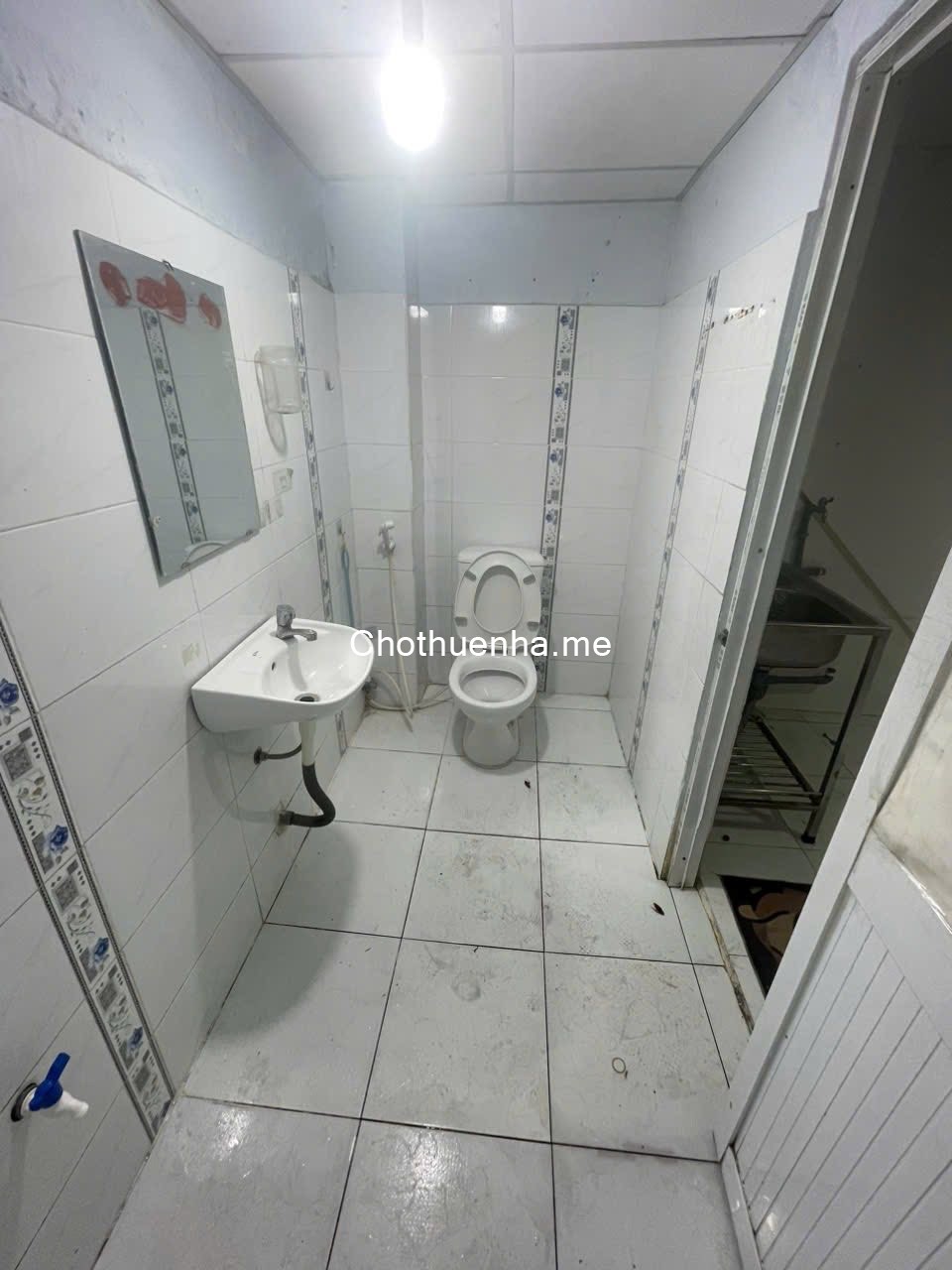 Cho thuê nhà hẻm Phan Văn Trị, Bình Thạnh, DT 36m2, 2PN2WC, mặt tiền tam giác, KD online, giá 8,5tr