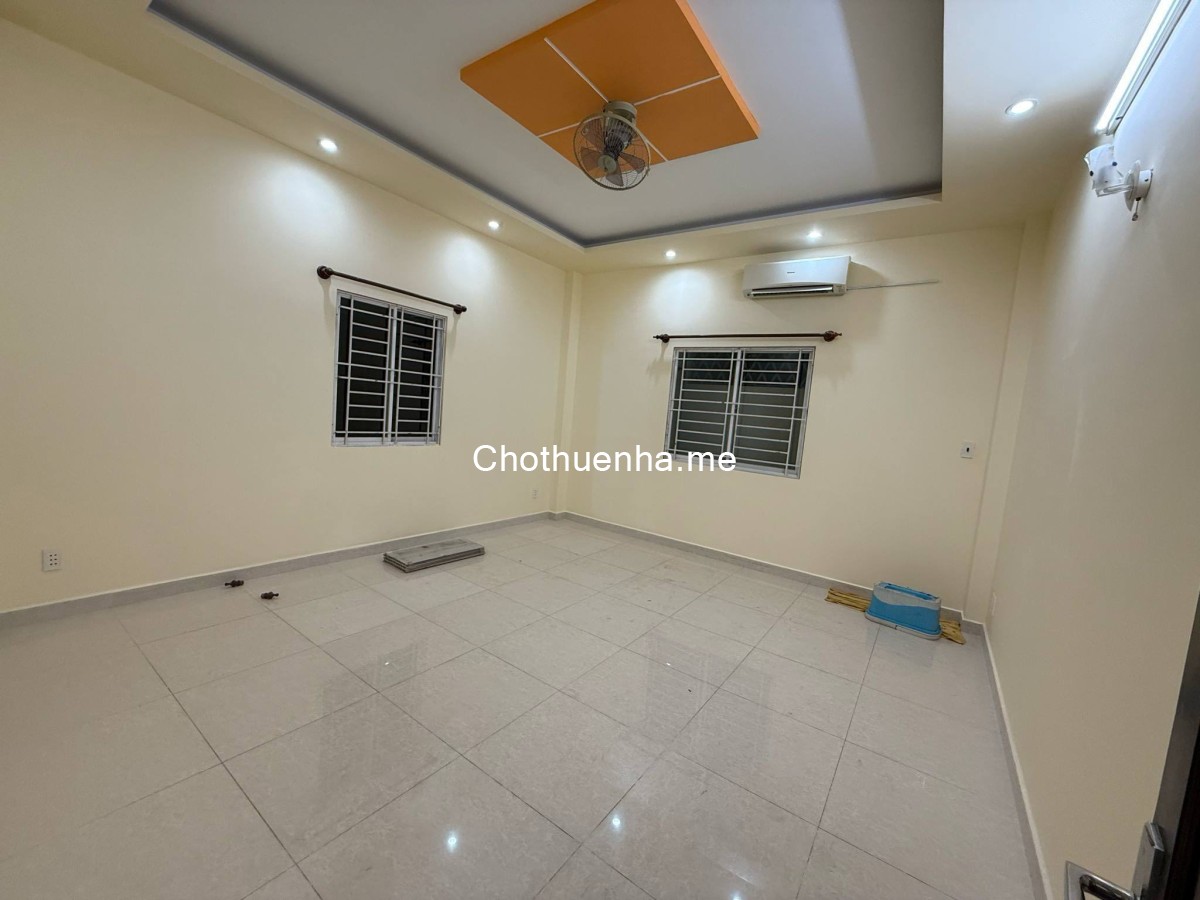 Cho thuê nhà nguyên căn gần chợ Phú Định, Quận 6, DT 72m2, 2PN2WC, đủ NT, giá chỉ 13 triệu/tháng