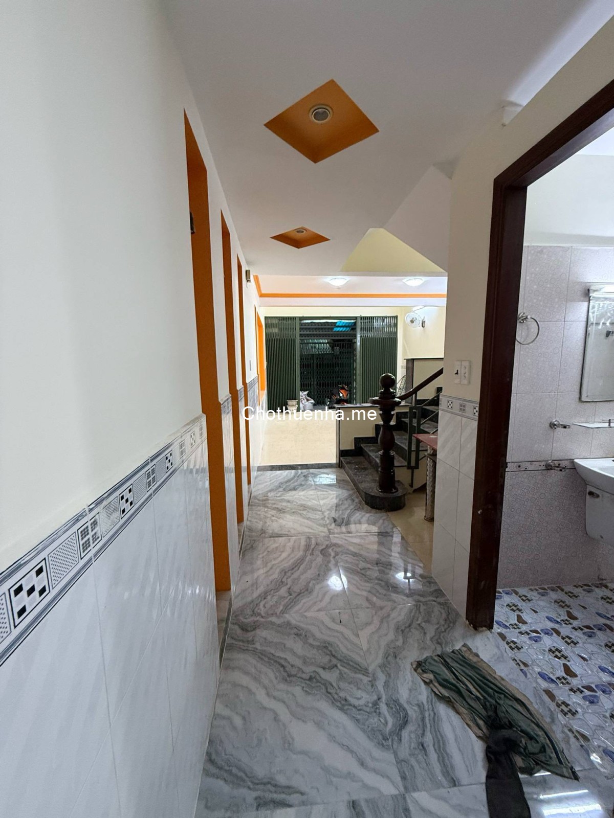 Cho thuê nhà nguyên căn gần chợ Phú Định, Quận 6, DT 72m2, 2PN2WC, đủ NT, giá chỉ 13 triệu/tháng