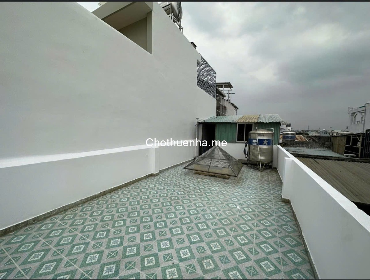 Cho thuê nhà nguyên căn mặt tiền đường Bình Phú 2 lầu 1 sân thượng