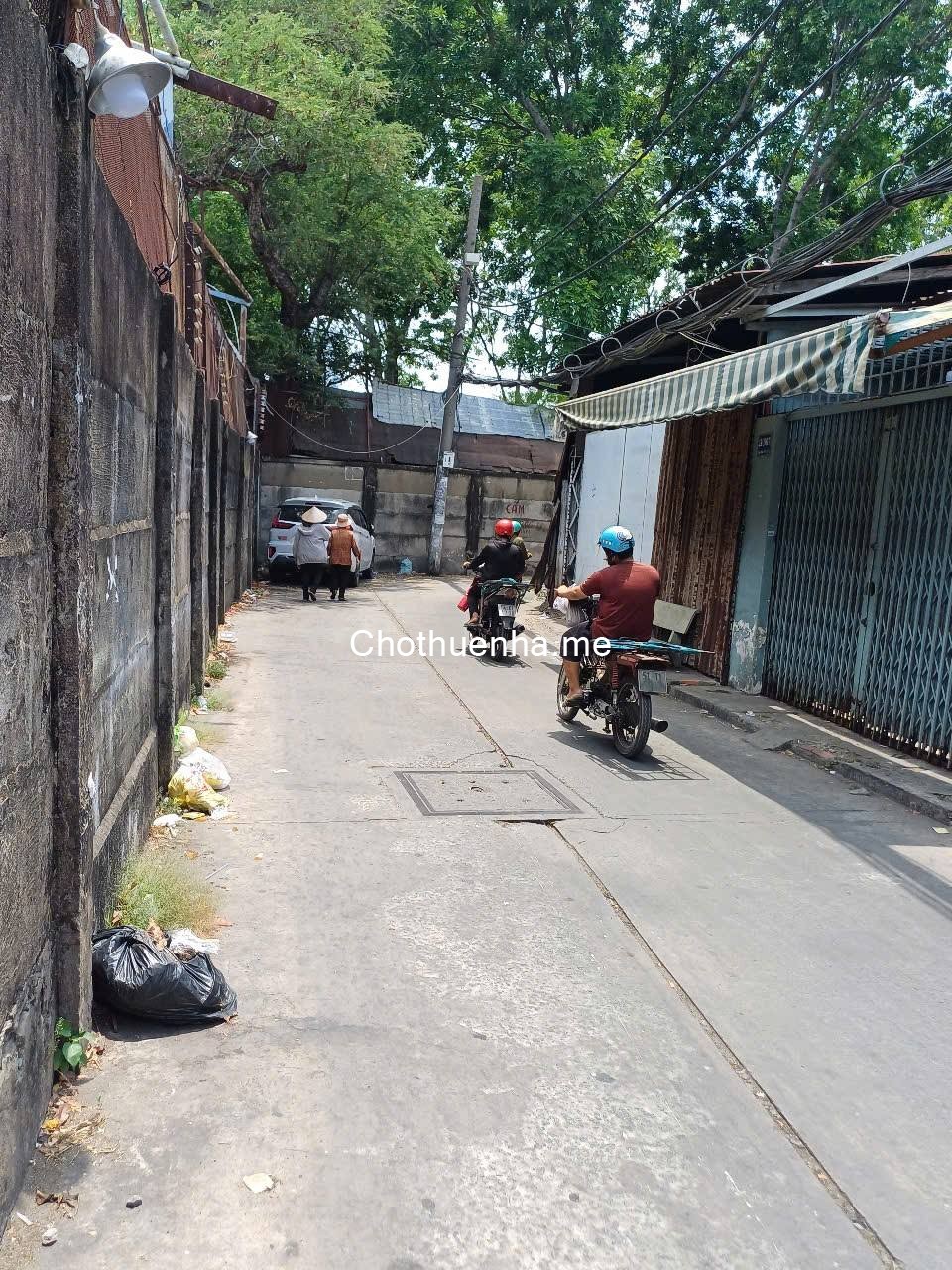 Nhà nguyên căn mặt tiền Hòa Bình, Quận 11, DT 26m2, hộ gia đình hay ở ghép đều ổn, giá 8tr