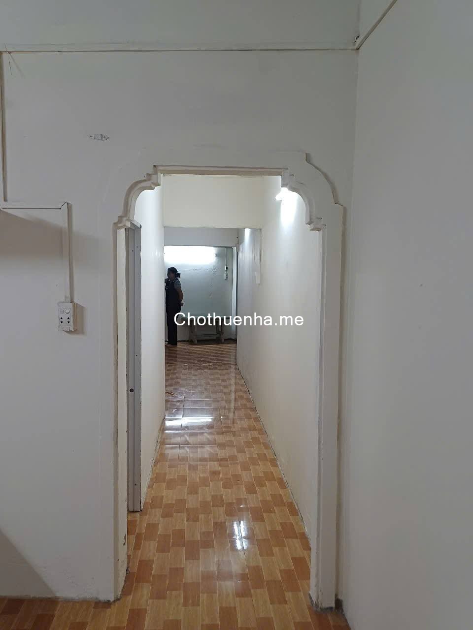 Nhà nguyên căn mặt tiền Hòa Bình, Quận 11, DT 26m2, hộ gia đình hay ở ghép đều ổn, giá 8tr