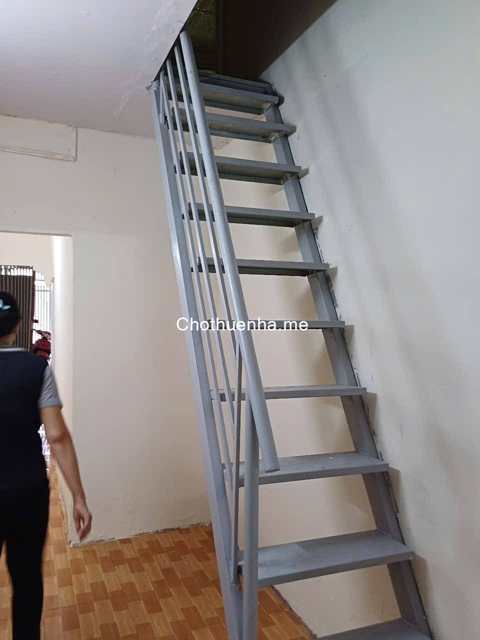 Nhà nguyên căn mặt tiền Hòa Bình, Quận 11, DT 26m2, hộ gia đình hay ở ghép đều ổn, giá 8tr