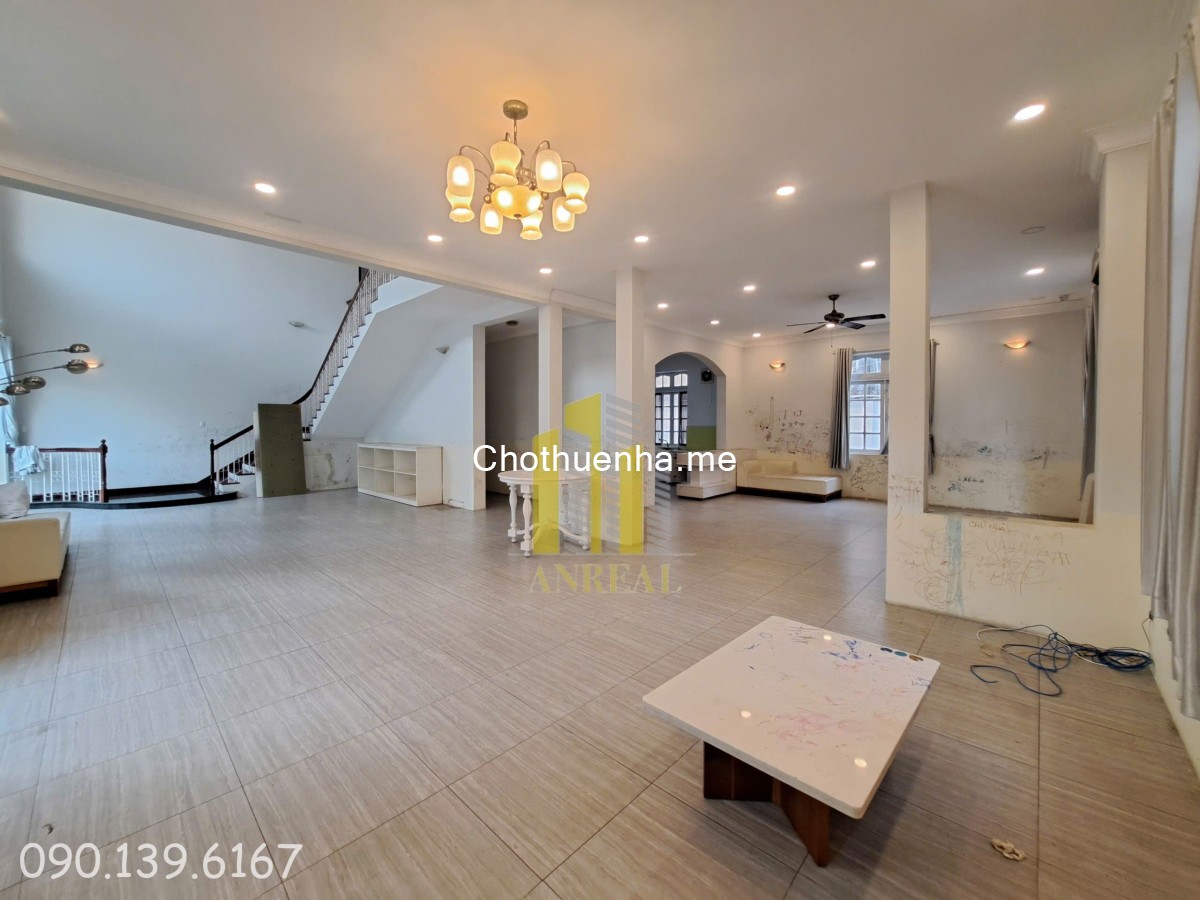Biệt Thự Trần Não 530m2 Sân Vườn - Hồ Bơi - An Ninh Tuyệt Đối Giá 75 Triệu