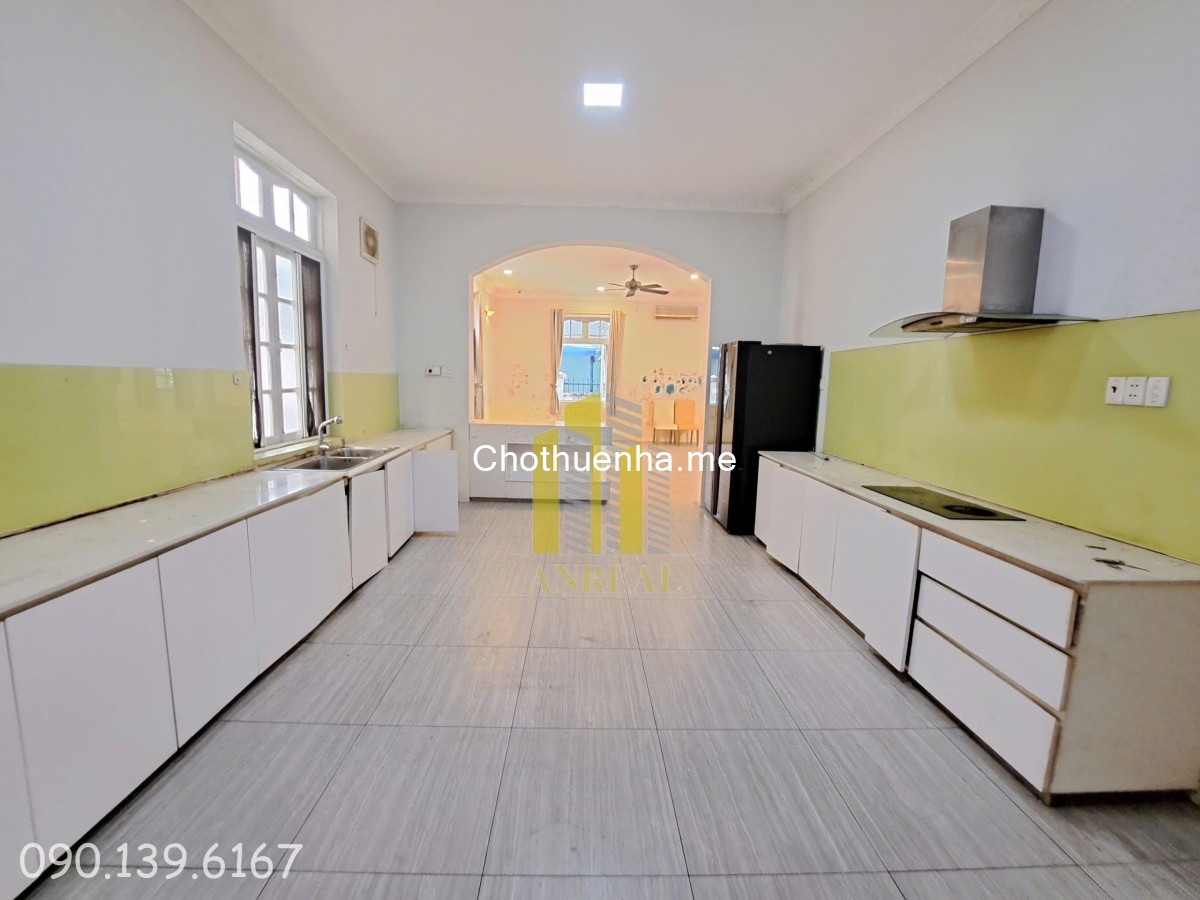 Biệt Thự Trần Não 530m2 Sân Vườn - Hồ Bơi - An Ninh Tuyệt Đối Giá 75 Triệu