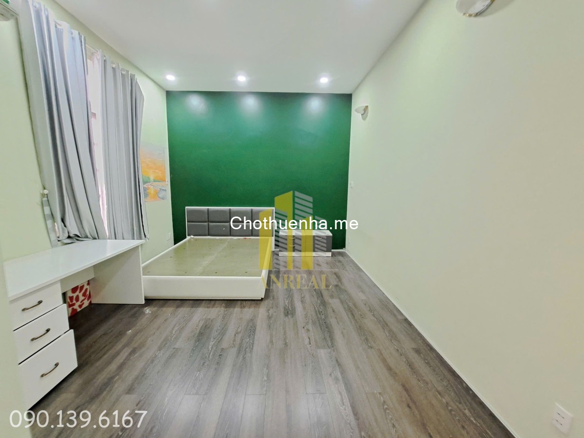 Biệt Thự Trần Não 530m2 Sân Vườn - Hồ Bơi - An Ninh Tuyệt Đối Giá 75 Triệu