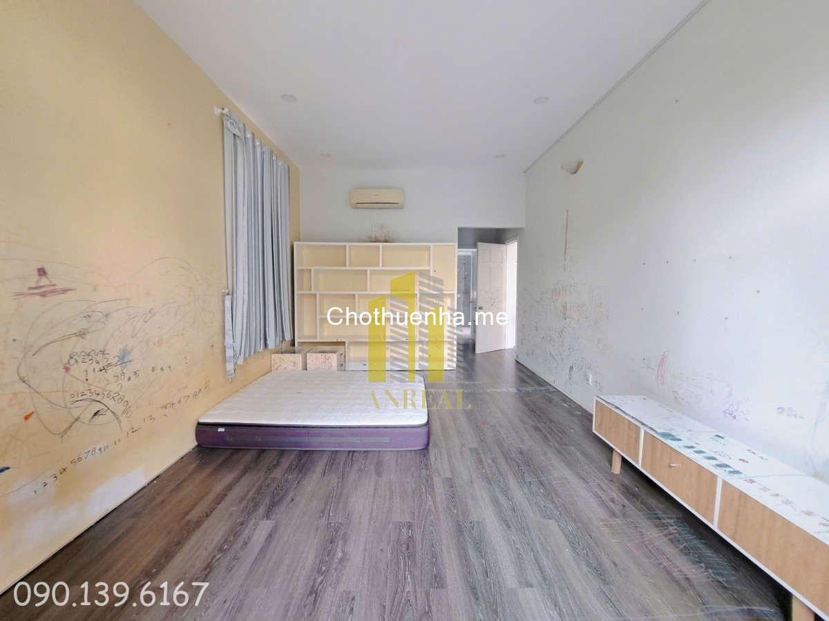 Biệt Thự Trần Não 530m2 Sân Vườn - Hồ Bơi - An Ninh Tuyệt Đối Giá 75 Triệu