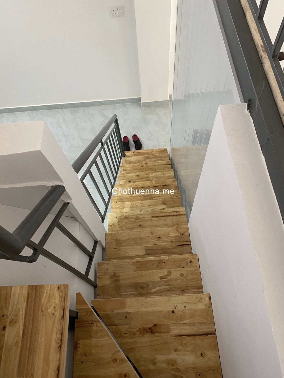 Cho thuê nhà HXH CMT8, Tân Bình, DT 60m2, gần bv Thống Nhất, giá 12 triệu/tháng