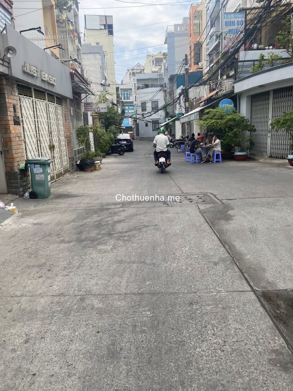 Cho thuê nhà HXH CMT8, Tân Bình, DT 60m2, gần bv Thống Nhất, giá 12 triệu/tháng