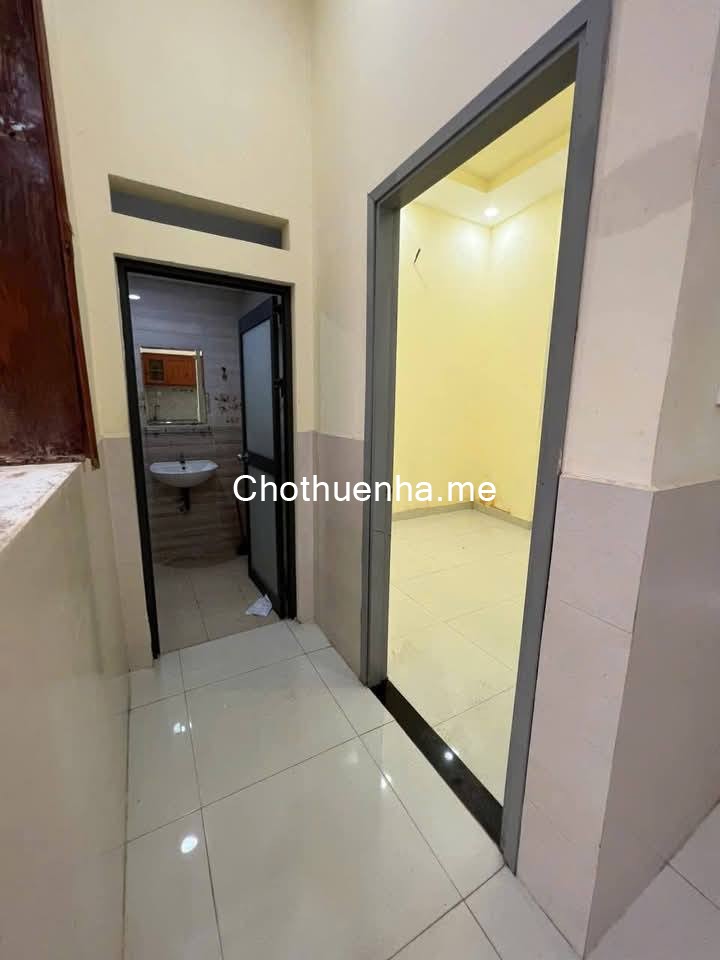 Nhà nguyên căn hẻm Hồng Bàng, Quận 6, DT 80m2, ba gác vào tận nhà, giá 12 triệu/tháng