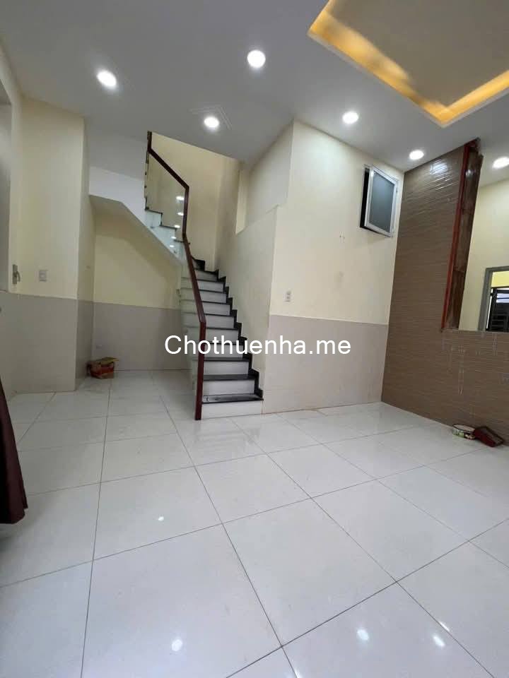 Nhà nguyên căn hẻm Hồng Bàng, Quận 6, DT 80m2, ba gác vào tận nhà, giá 12 triệu/tháng