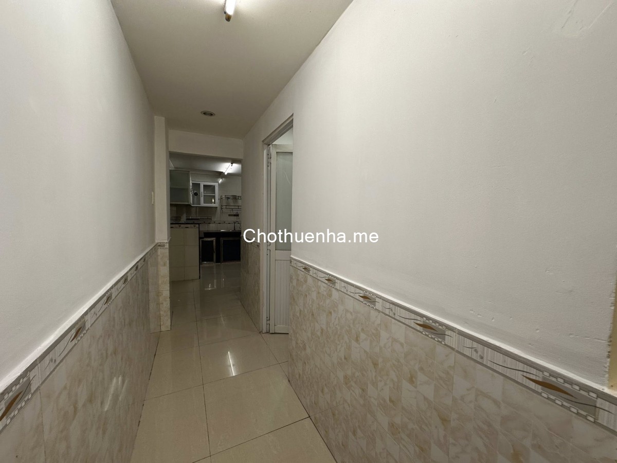 Cho thuê nhà ngay trung tâm Phú Nhuận, DT 40m2, thích hợp KD online, mở SPA, VP, giá 11TR