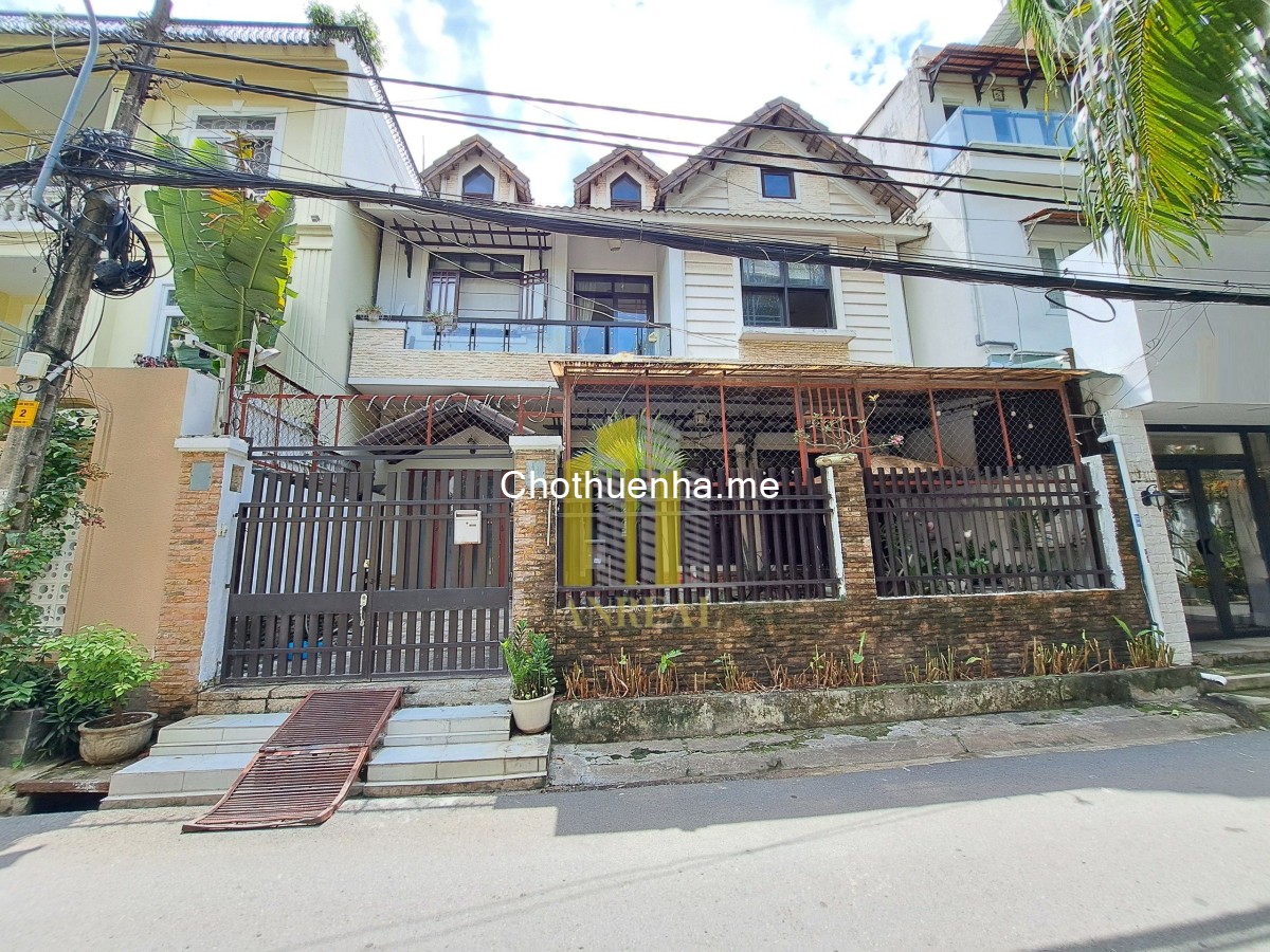 Villa Thảo Điền đầy đủ nội thất sân vườn giá 40 triệu