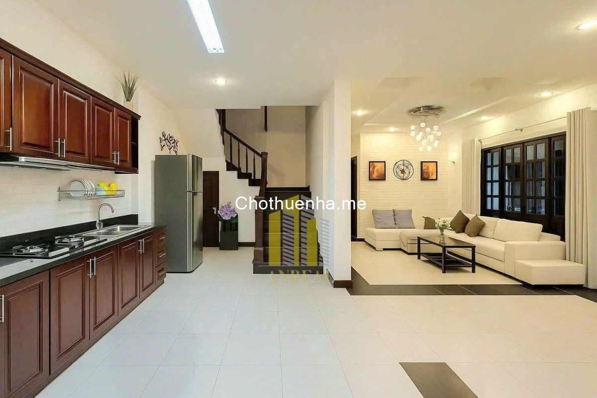 Villa Thảo Điền đầy đủ nội thất sân vườn giá 40 triệu