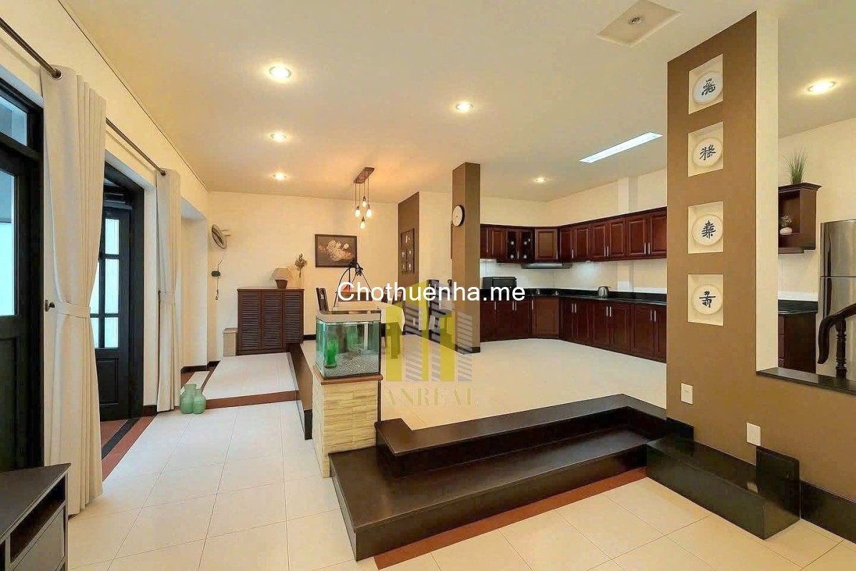 Villa Thảo Điền đầy đủ nội thất sân vườn giá 40 triệu